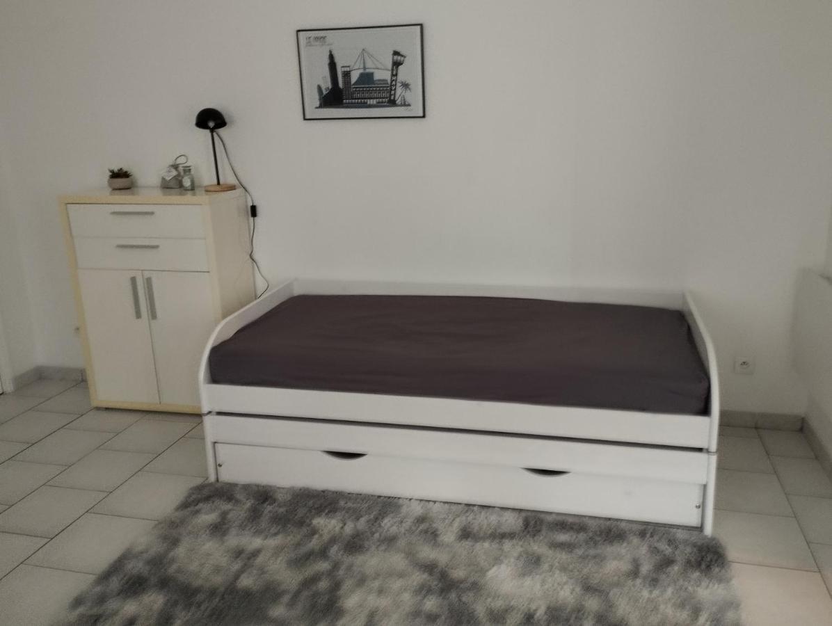 Studio Charmant Canape Lit Netflix Prime Video Wifi Dazn Le Havre Buitenkant foto