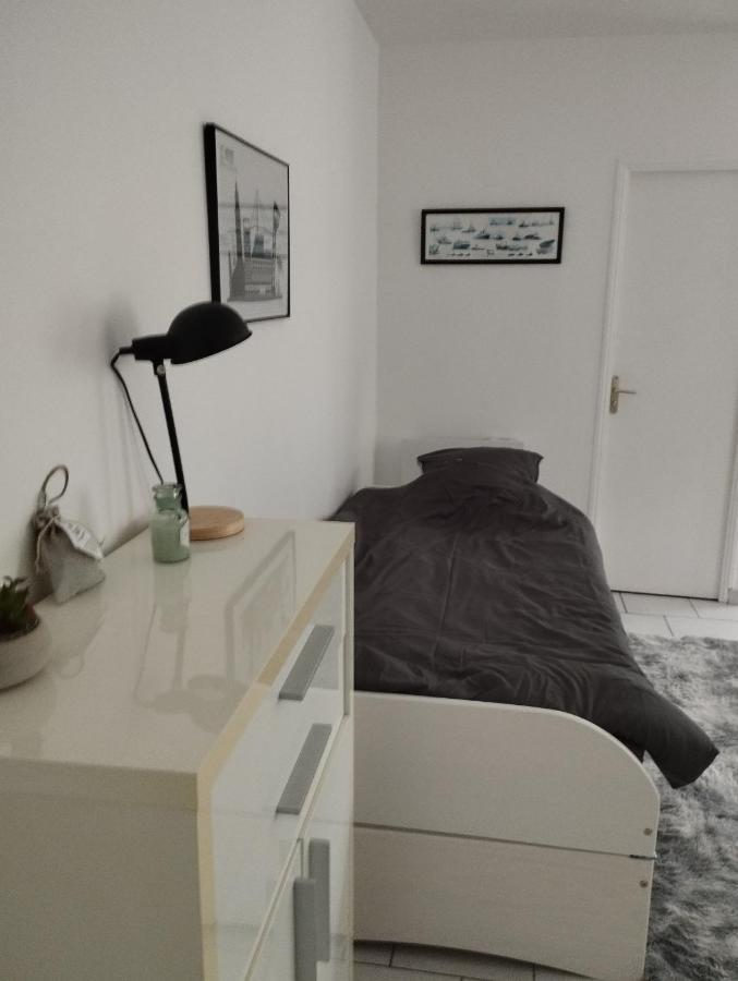 Studio Charmant Canape Lit Netflix Prime Video Wifi Dazn Le Havre Buitenkant foto
